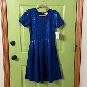 Elegant LuLaRoe Amelia